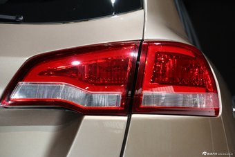 2015上海车展：众泰大迈X5