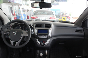 2014款海马M3 1.5L手动旗舰型图片