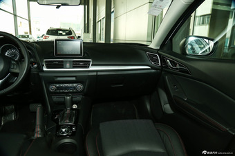 2016款马自达3昂克赛拉1.5L自动三厢尊贵型