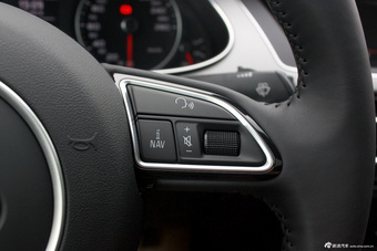 2015款奥迪A4L到店实拍