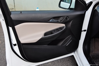 2015款科鲁兹1.4T自动精英版