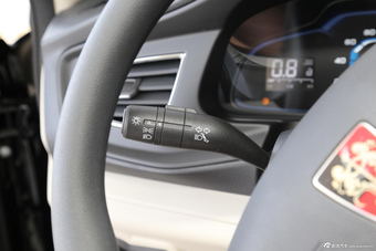 2016款荣威360 1.5L手动智屏版