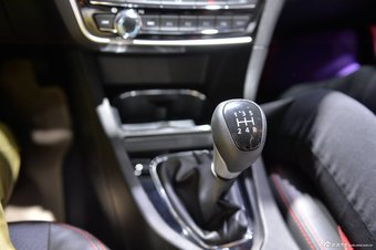 东南V5 plus摇滚版