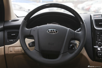 2013款狮跑 2.0L手动两驱GL