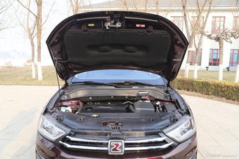 2016款众泰SR7 1.5T手动魔方之心版