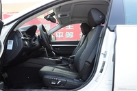 2016款宝马3系GT 328i 2.0T自动设计套装型