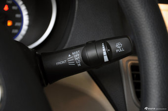 2012款东南V5菱致实拍