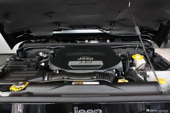 2013款牧马人3.6L罗宾汉两门版图片