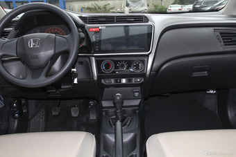 2015款锋范 1.5L手动进取版