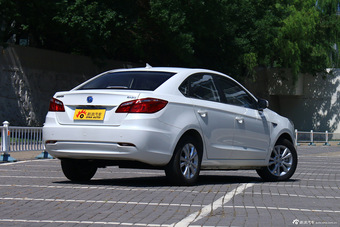 2015款逸动纯电动尊贵型