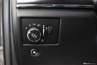 2014款大切诺基柴油版到店实拍