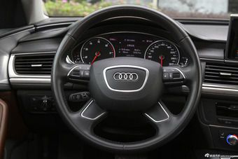 2014款奥迪A6L 2.0T自动TFSI舒适型