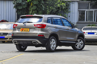 2016款长安CS75 1.8T自动精英型国5
