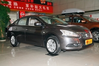 2012款轩逸经典1.6XL手动豪华版
