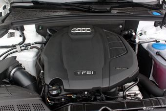 2015款奥迪A4L到店实拍