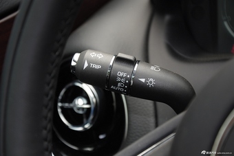 2015款捷豹XJL80周年版