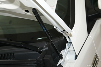 2014款MG6 1.8T掀背自动性能版