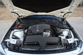 2016款宝马3系GT 328i 2.0T自动设计套装型图片