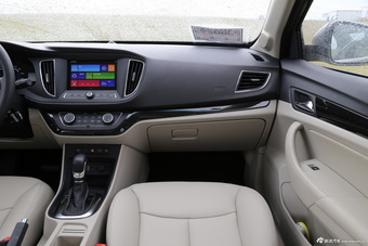 2015款荣威360 20T双离合旗舰版