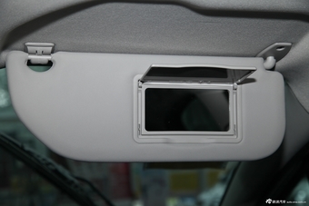 2013款世嘉三厢1.6L手动品尚型