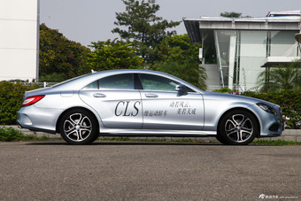 2015款奔驰CLS260 2.0T自动