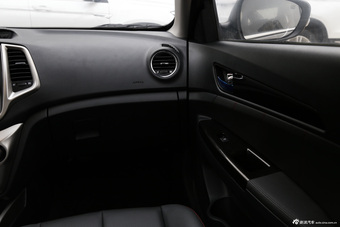 2015款逸动1.6L手动尊贵型国5