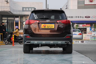 2013款丰田RAV4 2.5L自动尊贵版