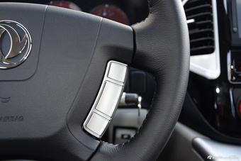 2016款菱智M5 2.0L手动7座豪华型L