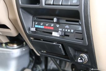 2012款小康K01内饰