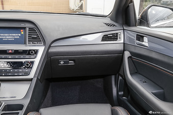 2015款索纳塔九 1.6T自动 GLS智能型