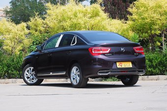 2015款DS 5LS 1.6T自动风尚版THP160