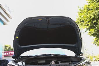 2015款全新途胜1.6T自动两驱领先型