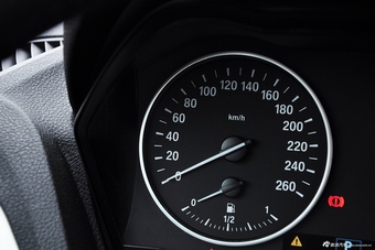 2014款宝马2系220i领先型