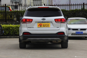 2015款索兰托L  2.2T自动柴油四驱精英版 7座