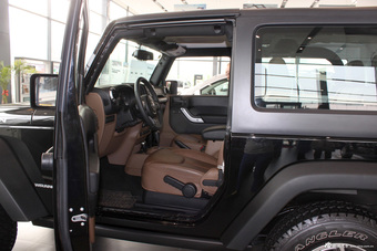 2013款牧马人3.6L罗宾汉两门版图片