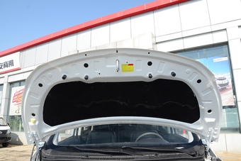 2016款长安欧尚1.5L手动精英型