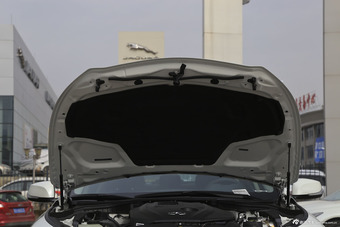 2015款英菲尼迪Q50L 2.0T自动悦享版