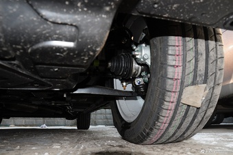 2015款宝骏730 1.8L手动舒适型