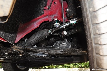 2015款福克斯两厢1.6L自动风尚型