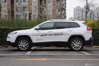 2016款自由光2.4L自动全能版