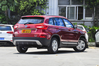 2016款长安CS75 1.8T自动精英型国5