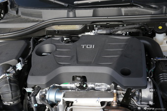 2015款荣威360 20T双离合旗舰版