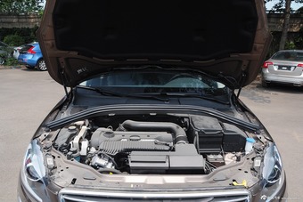 2016款沃尔沃XC60 2.5T T6AWD智越版