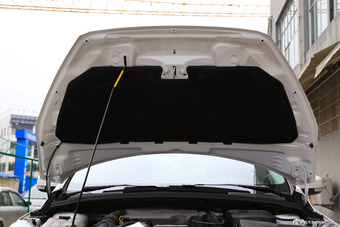 2015款福克斯三厢1.0T自动超能风尚型