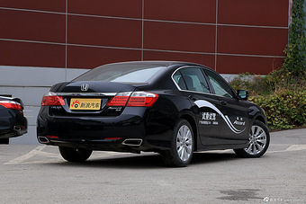 2015款雅阁2.4L自动LX舒适版