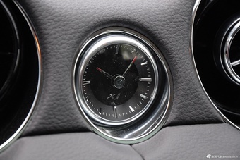 2015款捷豹XJL2.0T两驱典雅商务80周年典藏版