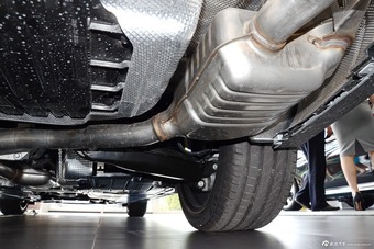 同级新标杆推双造型.实拍奔驰新款E级