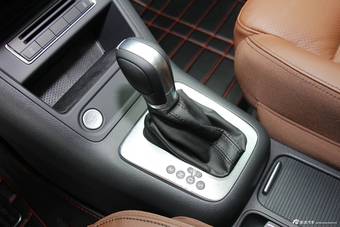 2015款途观1.8TSI自动两驱豪华型到店实拍