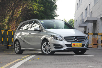 2015款奔驰B级B200 1.6T自动时尚型