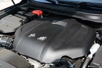 2015款红旗H7 1.8T自动豪华型